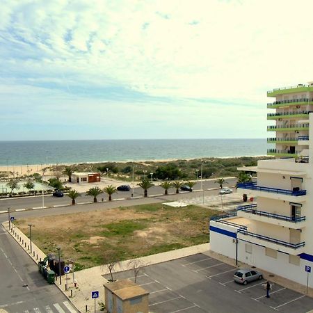 T1 Com Vista Mar Na Praia De Monte Gordo Luaran gambar